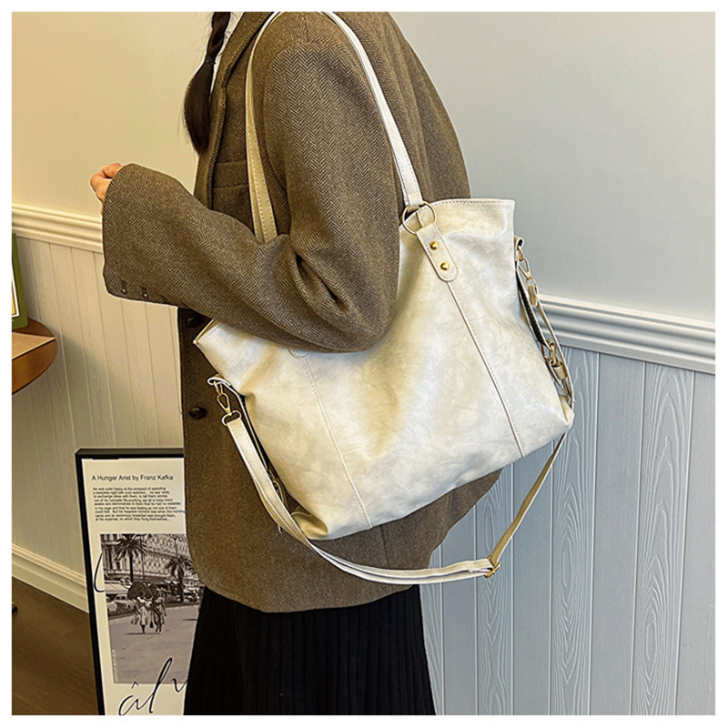 Vintage Women's Shoulder Bag L - Luxury Bags Vintage recension och pris