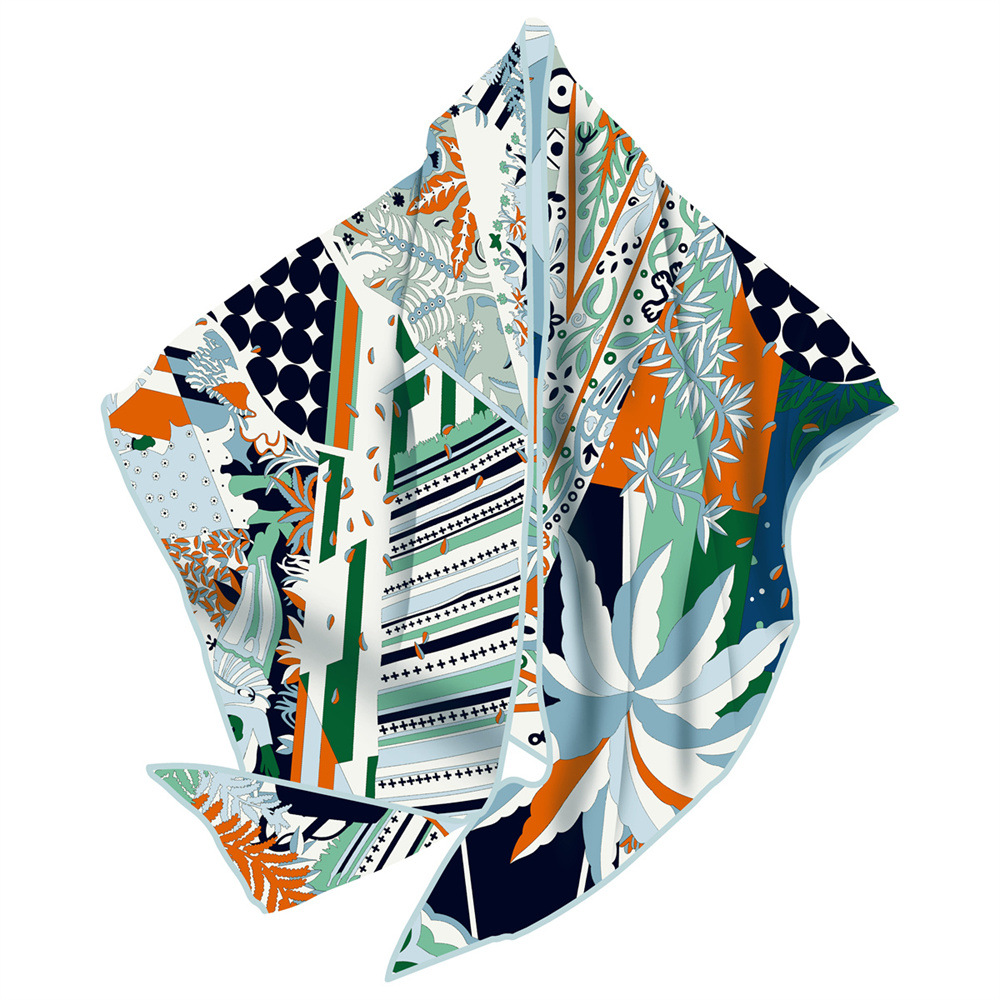 Vintage Women Silk Scarf Trian - Luxury Bags Vintage recension och pris